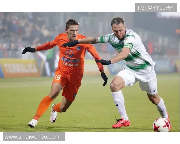 卡马尔与瓦尔贝里激战正酣谁能在赛场上笑到最后