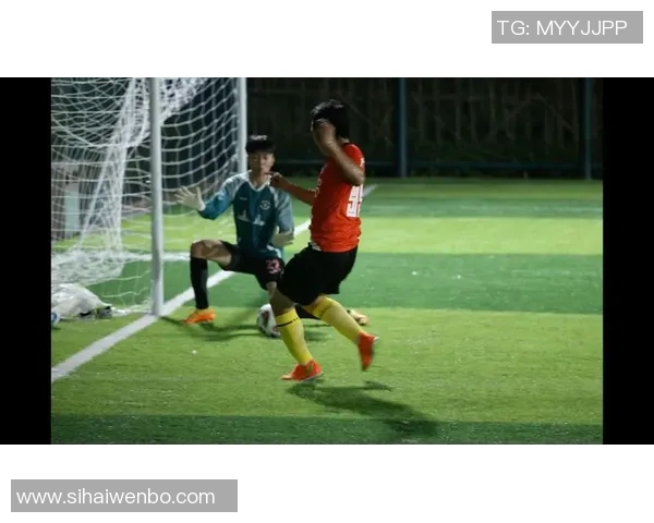 小学组足球比赛现场直播精彩瞬间回顾与赛后分析